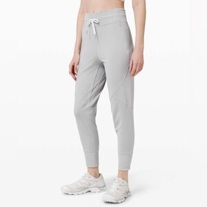 Lululemon Metro Miles Jogger Size 4 Heathered Stargaze Gray